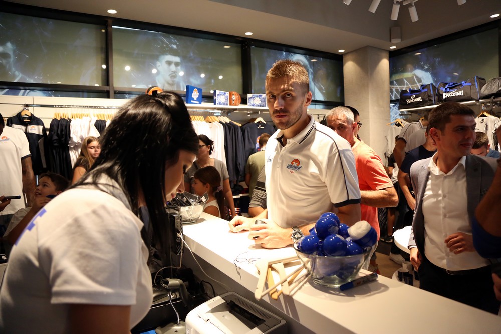 Fan Shop